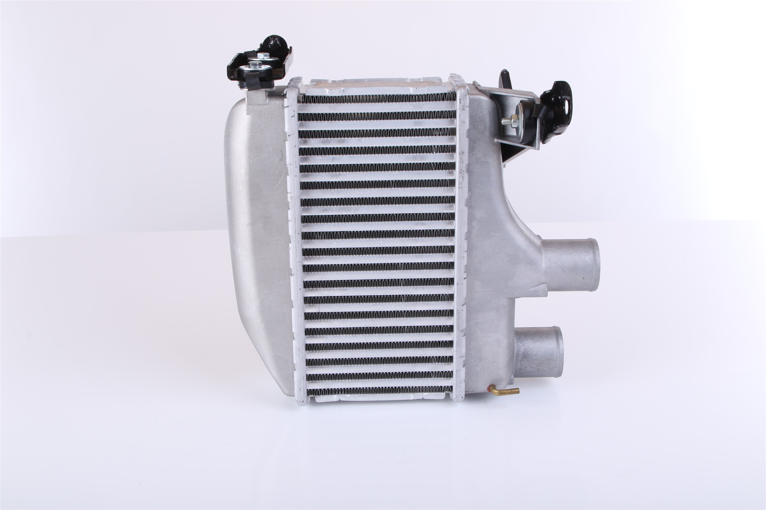 OEN A6775010101 Intercooler NISSENS 96164