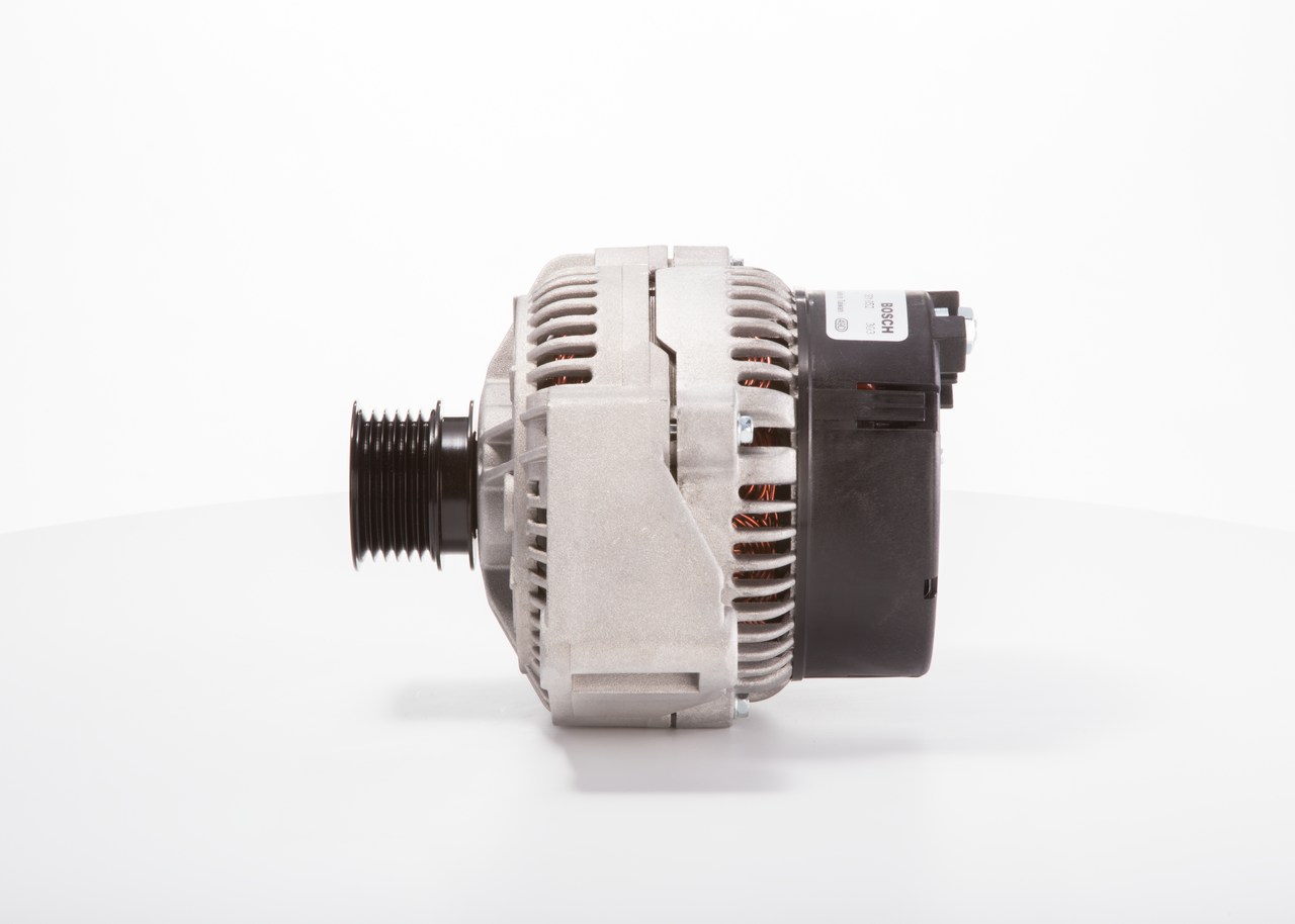 Lichtmaschine A0101545402 BOSCH F042301052 MERCEDES-BENZ, DAEWOO