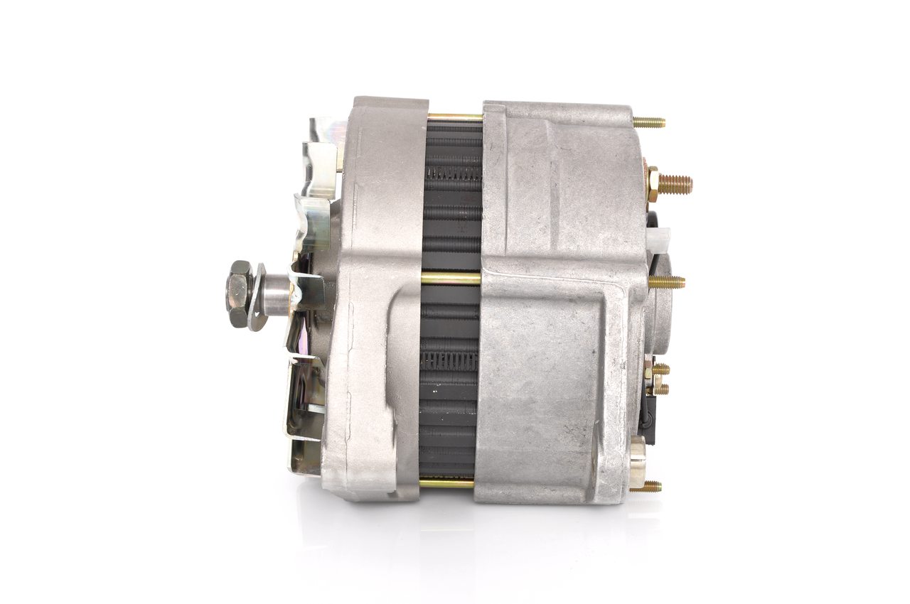 Lichtmaschine 0 120 468 124 BOSCH 28V80A IVECO