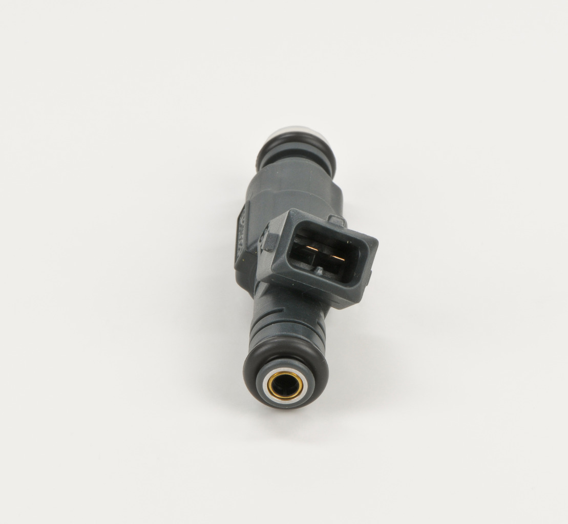 BOSCH 0280155821 Инжекторна дюза Volvo 240 Комби 2.3 113 K.C. бензин 1986