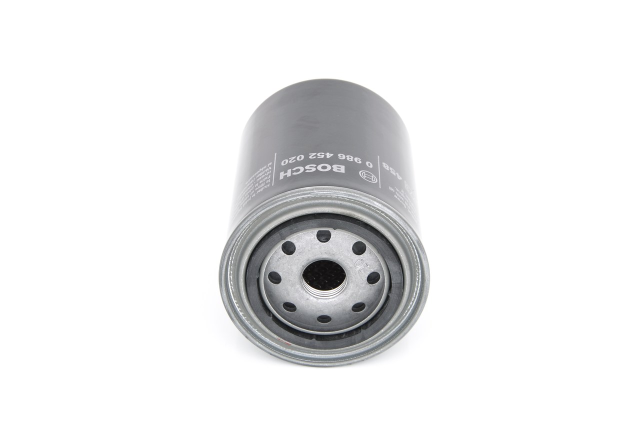 BOSCH 0986452020 Маслен филтър Mitsubishi Pajero L040 2.3 TD (L043G, L048G) 84 K.C. дизел 1983