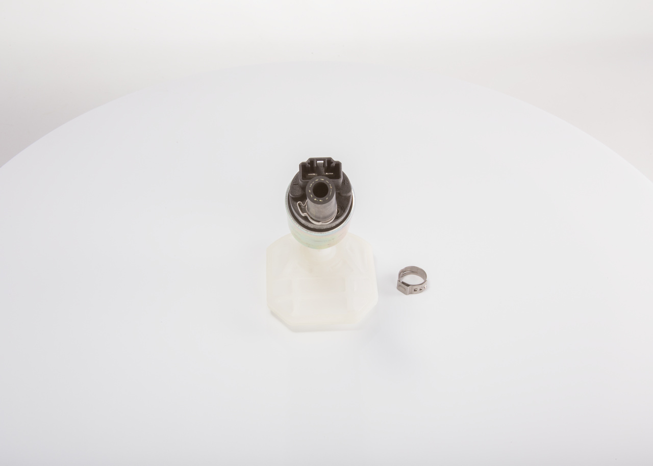 Kraftstoffpumpe KL22-13-35Z A BOSCH F000TE1502 FORD, MAZDA, SUZUKI, AUTO UNION, MERCURY