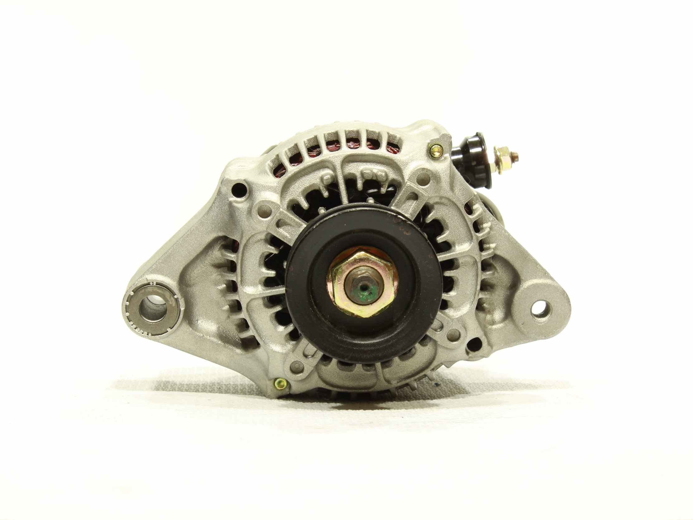 Alternateur 2702040060 ALANKO 10442799 TOYOTA, DAIHATSU, WIESMANN