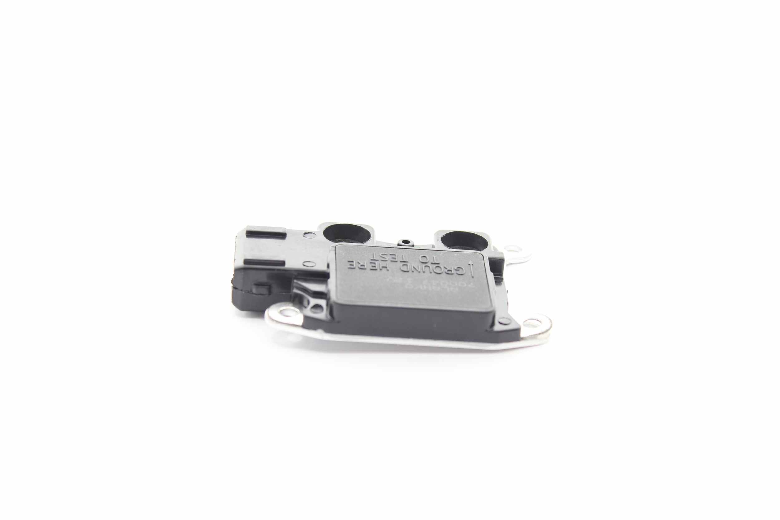 Lichtmaschinenregler 10700047 ALANKO F3AZ10316A FORD