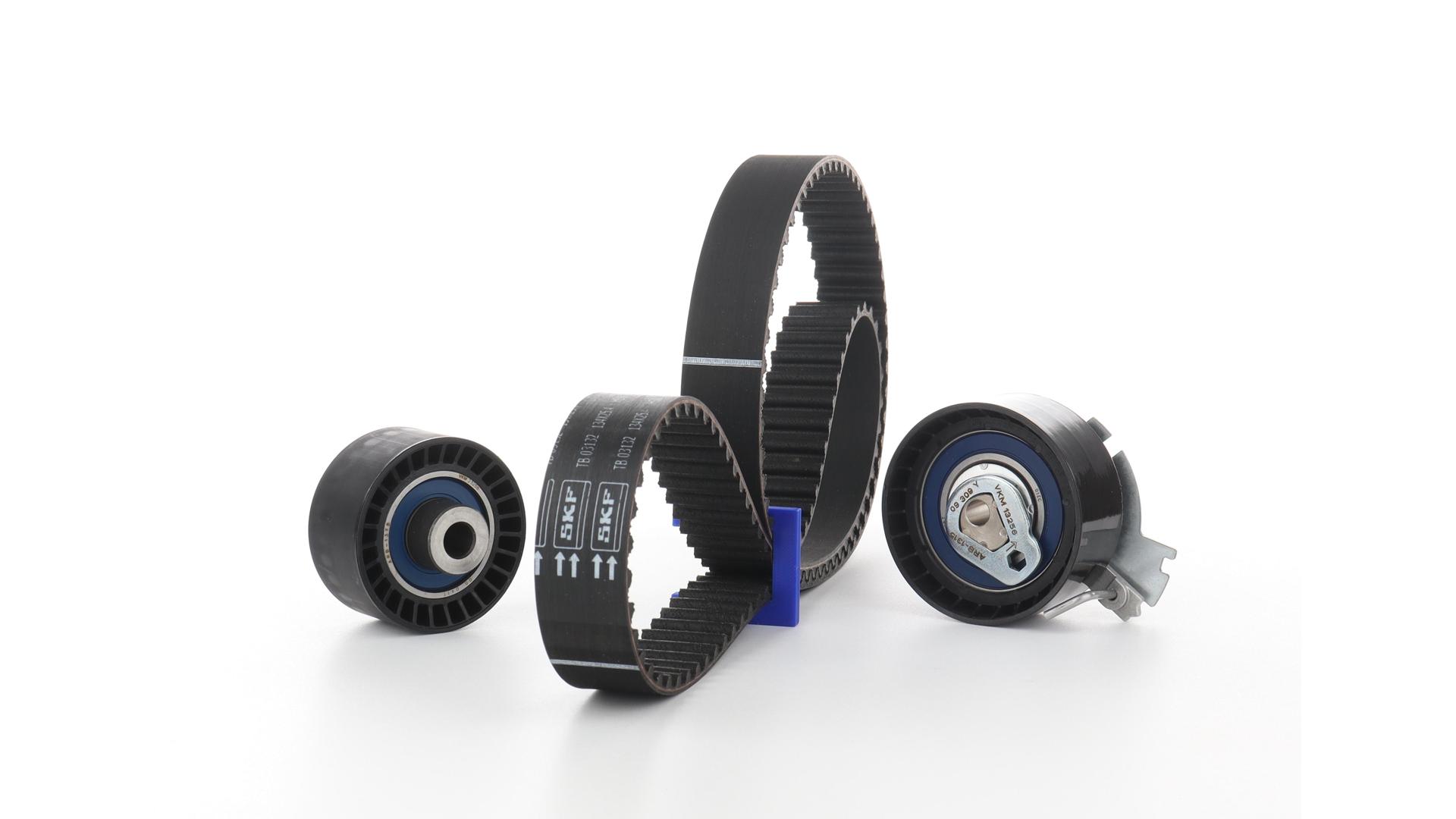 SKF VKMA 03256 Fogasszíj készlet