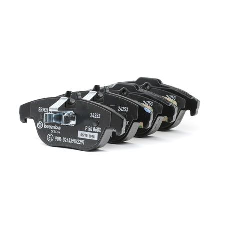Bremsbeläge P 50 068X BREMBO 0074208520 MERCEDES-BENZ
