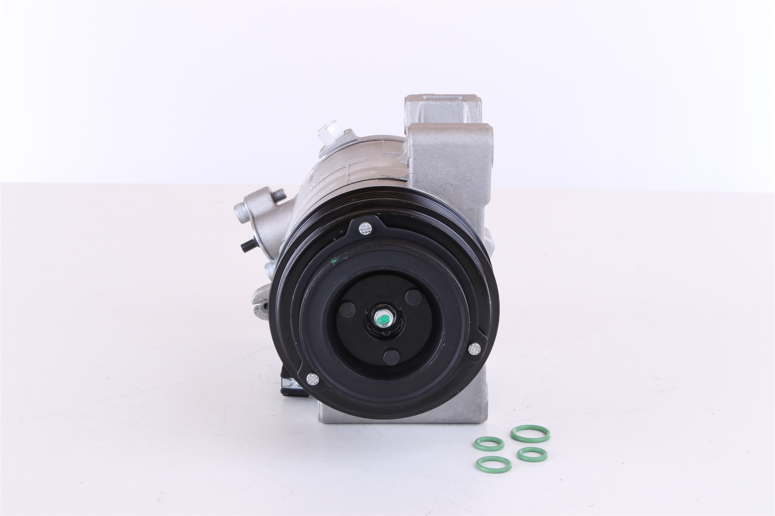 Компресор за климатик 92600ZJ00A NISSENS 890874 NISSAN, INFINITI