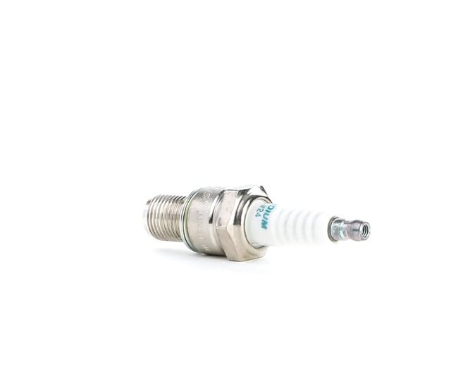 thumbnail image 2 of DENSO Iridium Power Spark Plug: Maximum Spark Energy, 0.4mm Iridium Tip, IT16 5325 - Advance Auto Parts 2 of 13