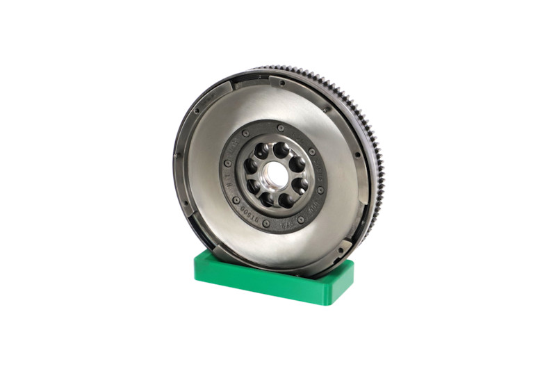 Schwungrad 232002F010 REMANTE 009-001-000002R HYUNDAI, KIA