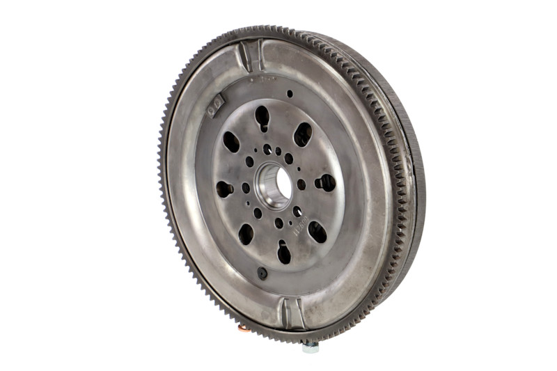 REMANTE 009001000034R Dubbelmassa vliegwiel Nissan Qashqai J10 2.0 dCi 150 Pk Diesel 2013