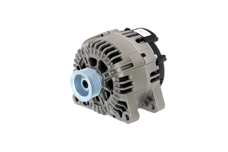 Lichtmaschine 011-003-000146R REMANTE 437472