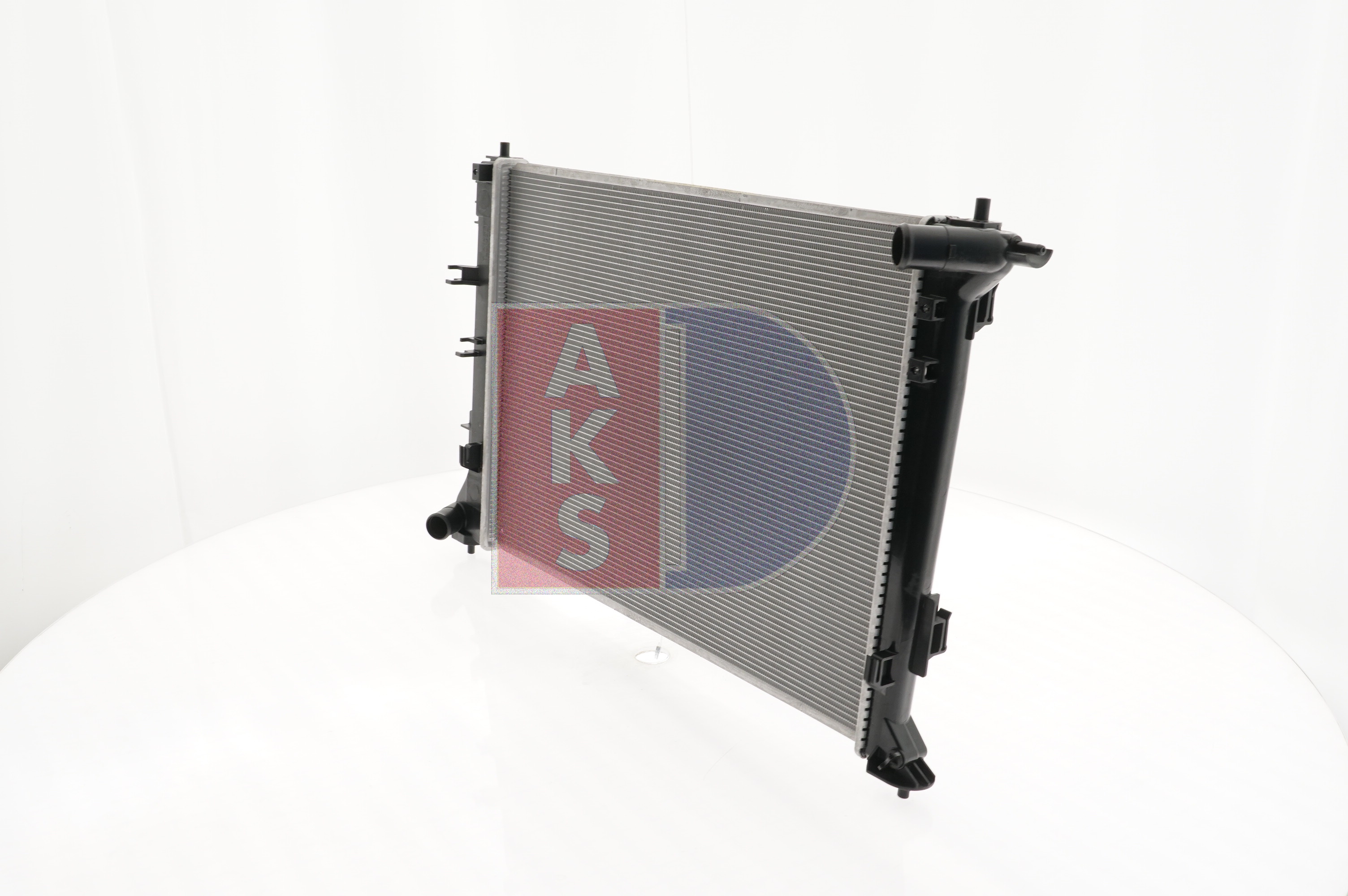 Chladič, chlazení motoru 25310-D7500 AKS DASIS 560161N HYUNDAI, KIA