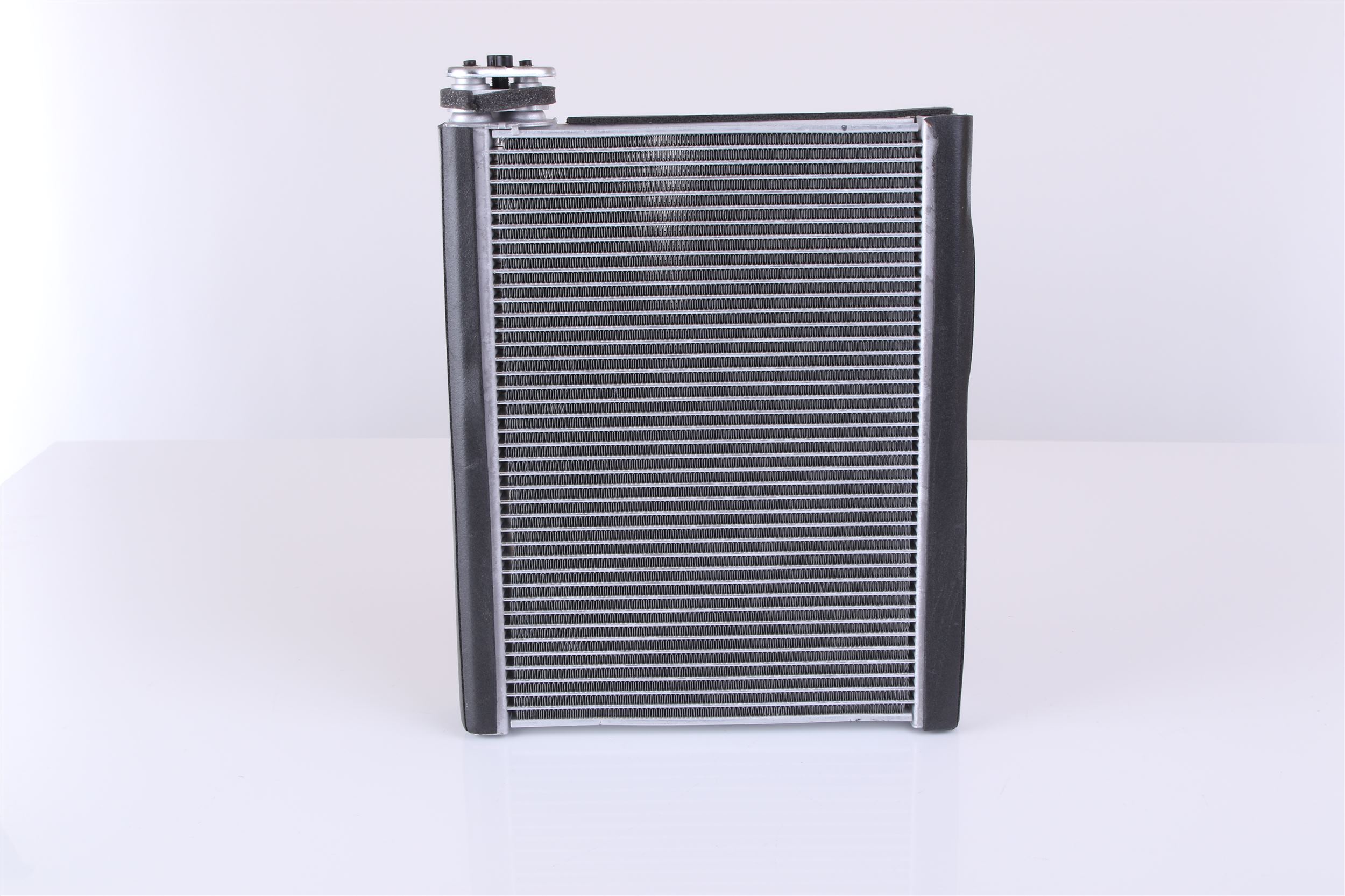 351330044 NISSENS 92368 bil Ac fordamper hva koster