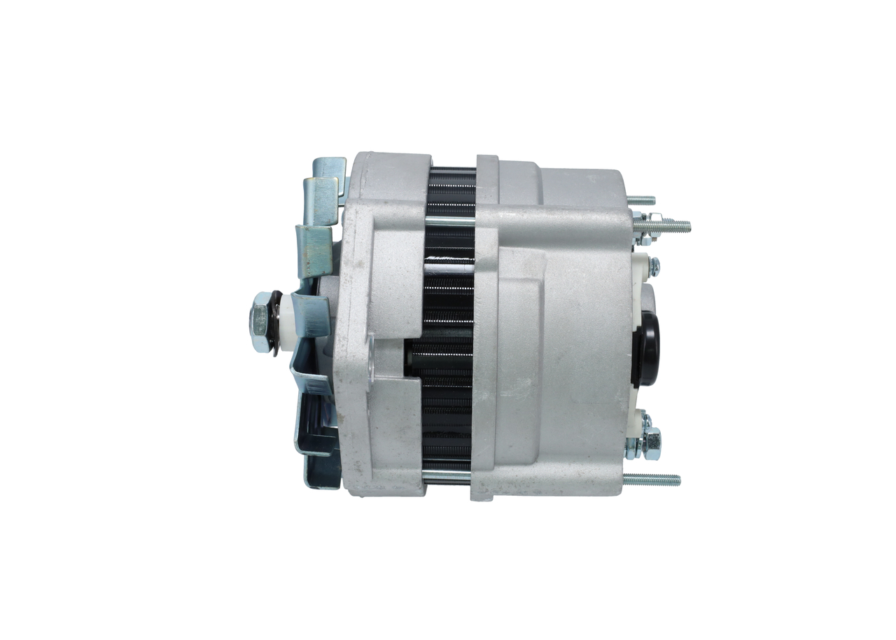 Lichtmaschine 1 986 A01 365 BOSCH 28V80A IVECO