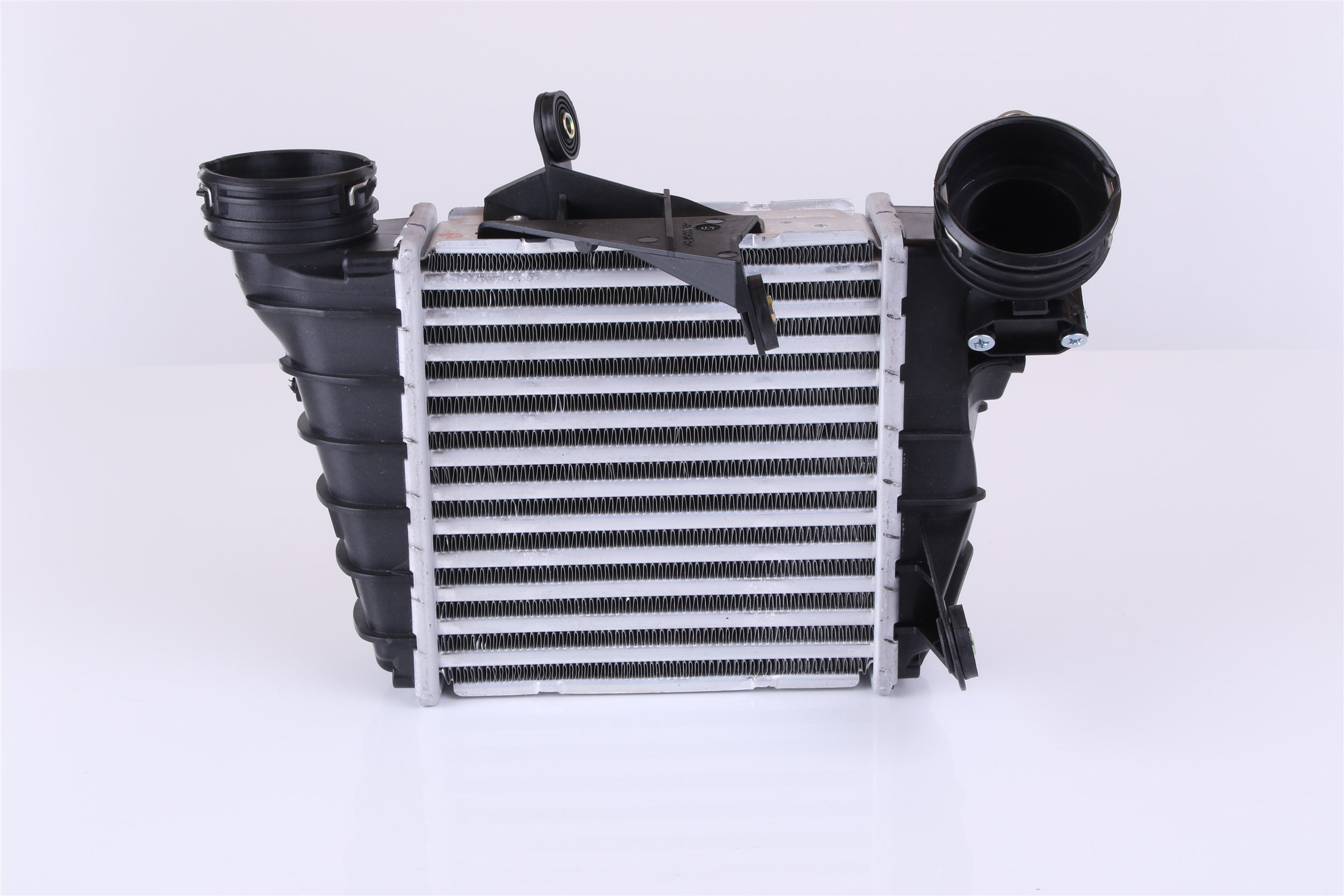 NISSENS 96773 Intercooler