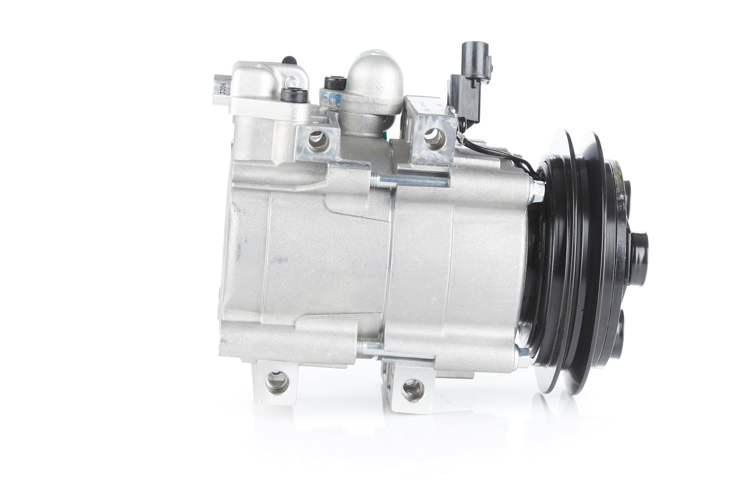 Compresseur de clim 977014A250 NISSENS 89282 VOLVO, HYUNDAI