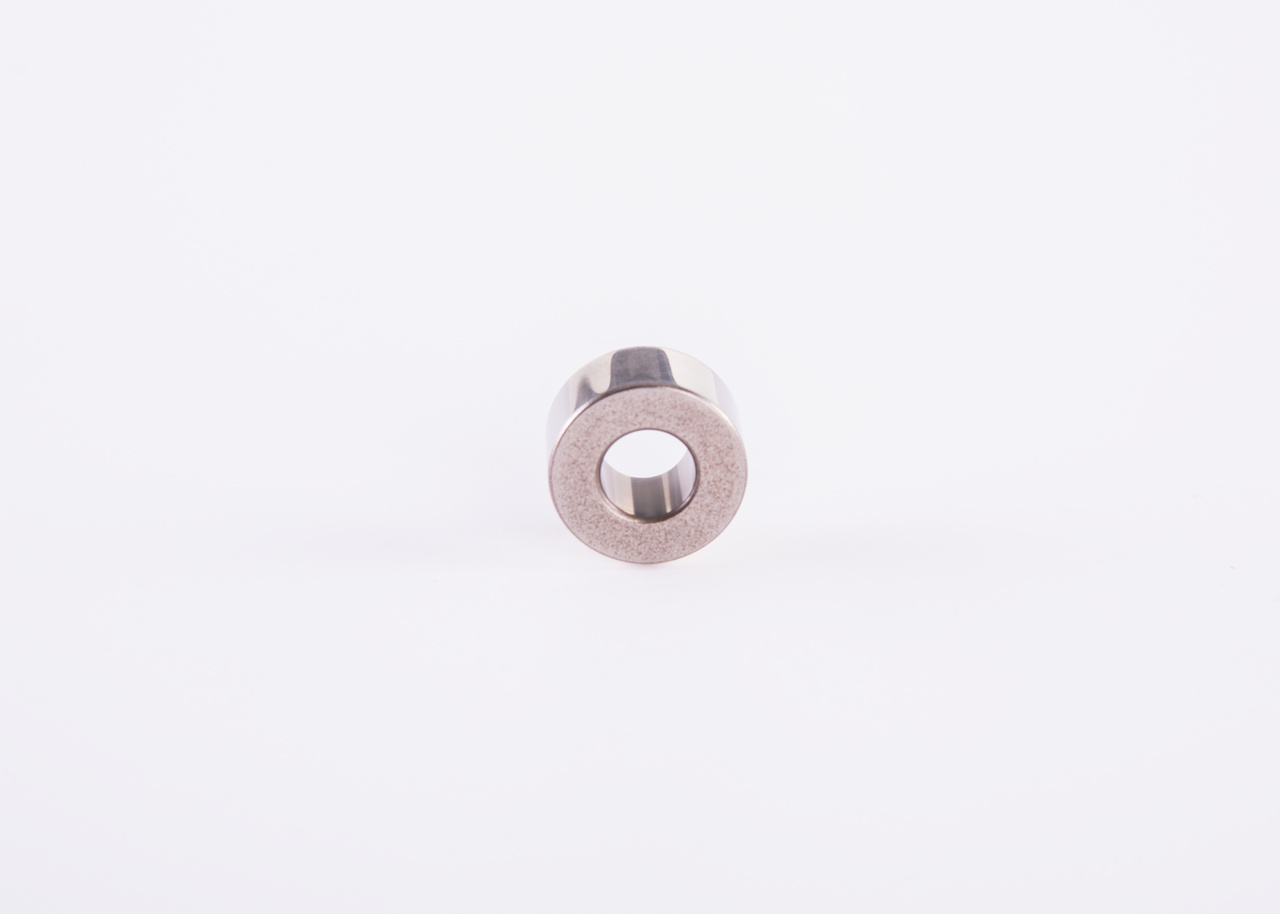 Tuleja 81111130016 BOSCH 2460300005 MAN