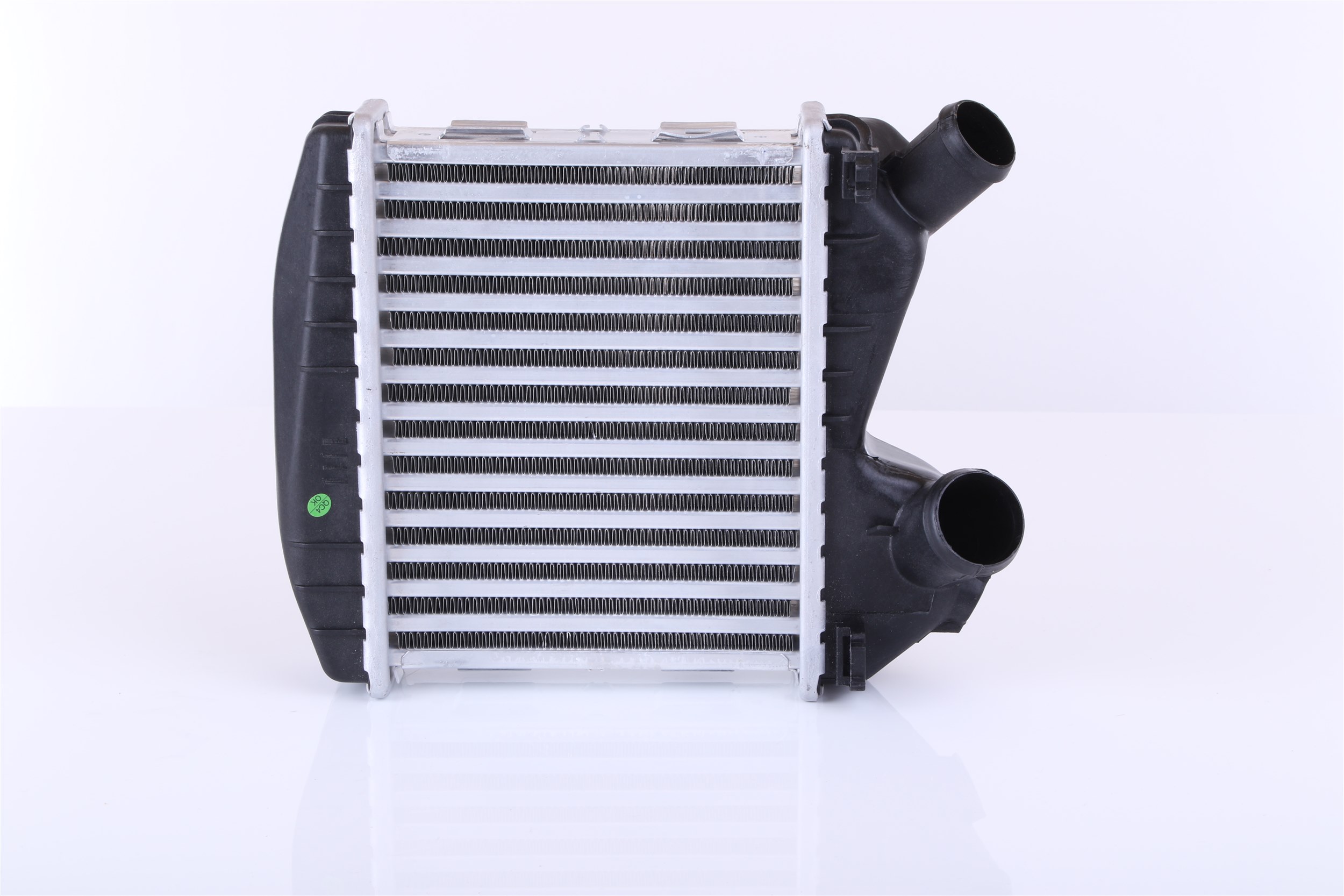 NISSENS 96499 Intercooler