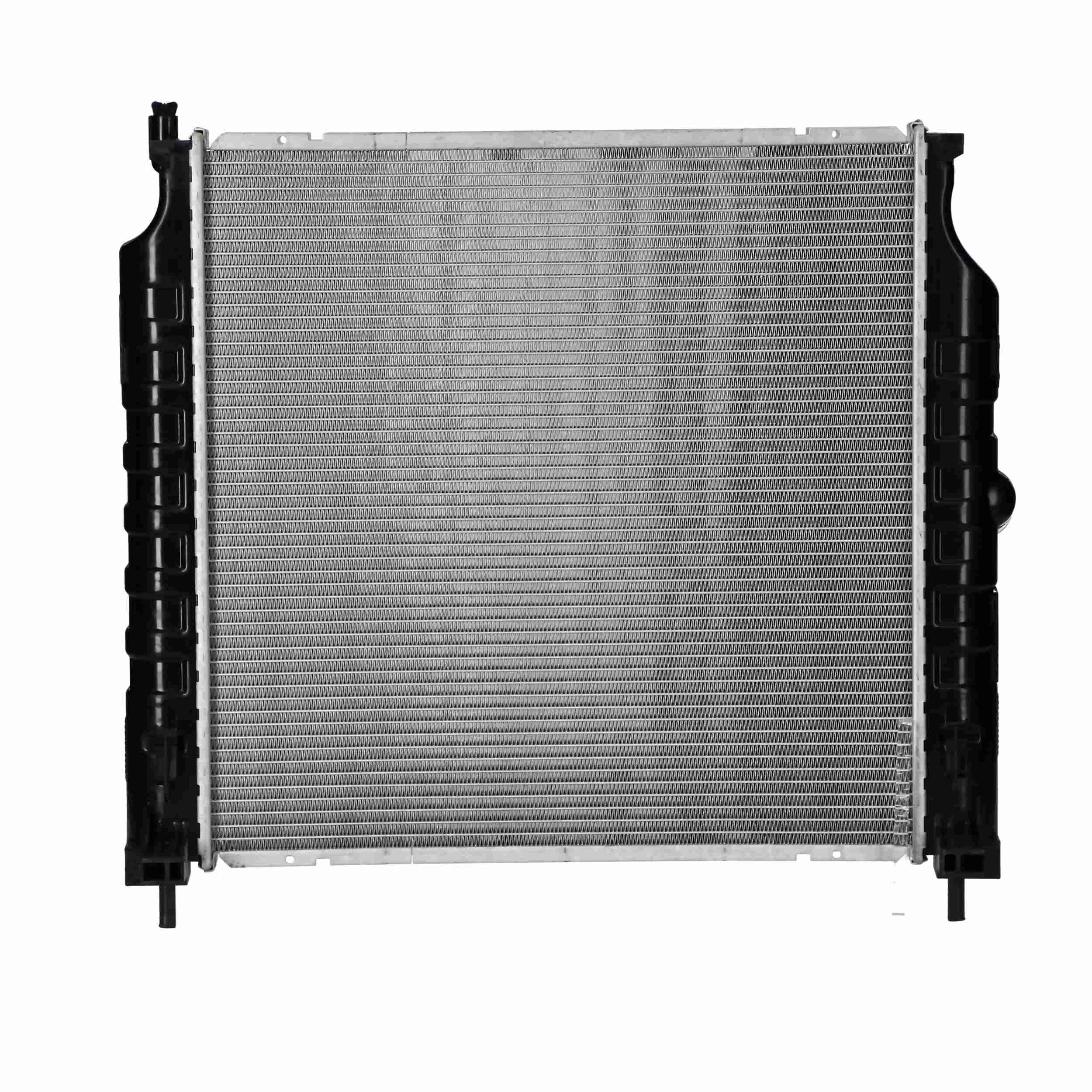 OEN LR093756 Radiateur du moteur NISSENS 61026