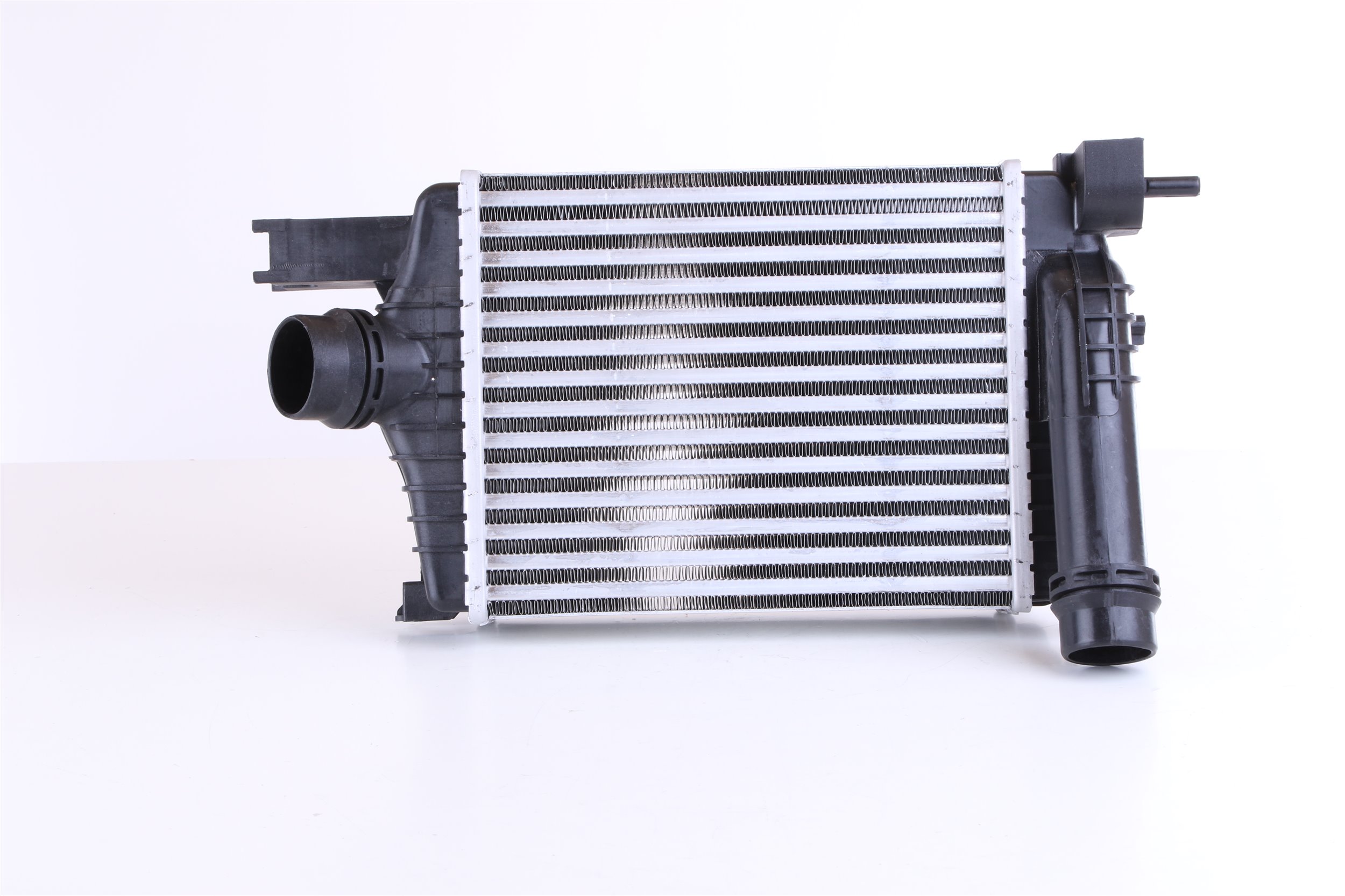 NISSENS 96479 Intercooler