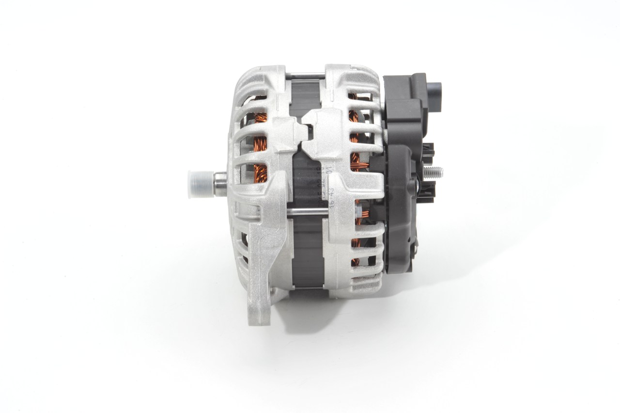 Dynamo BOSCH F 000 BL0 7N9
