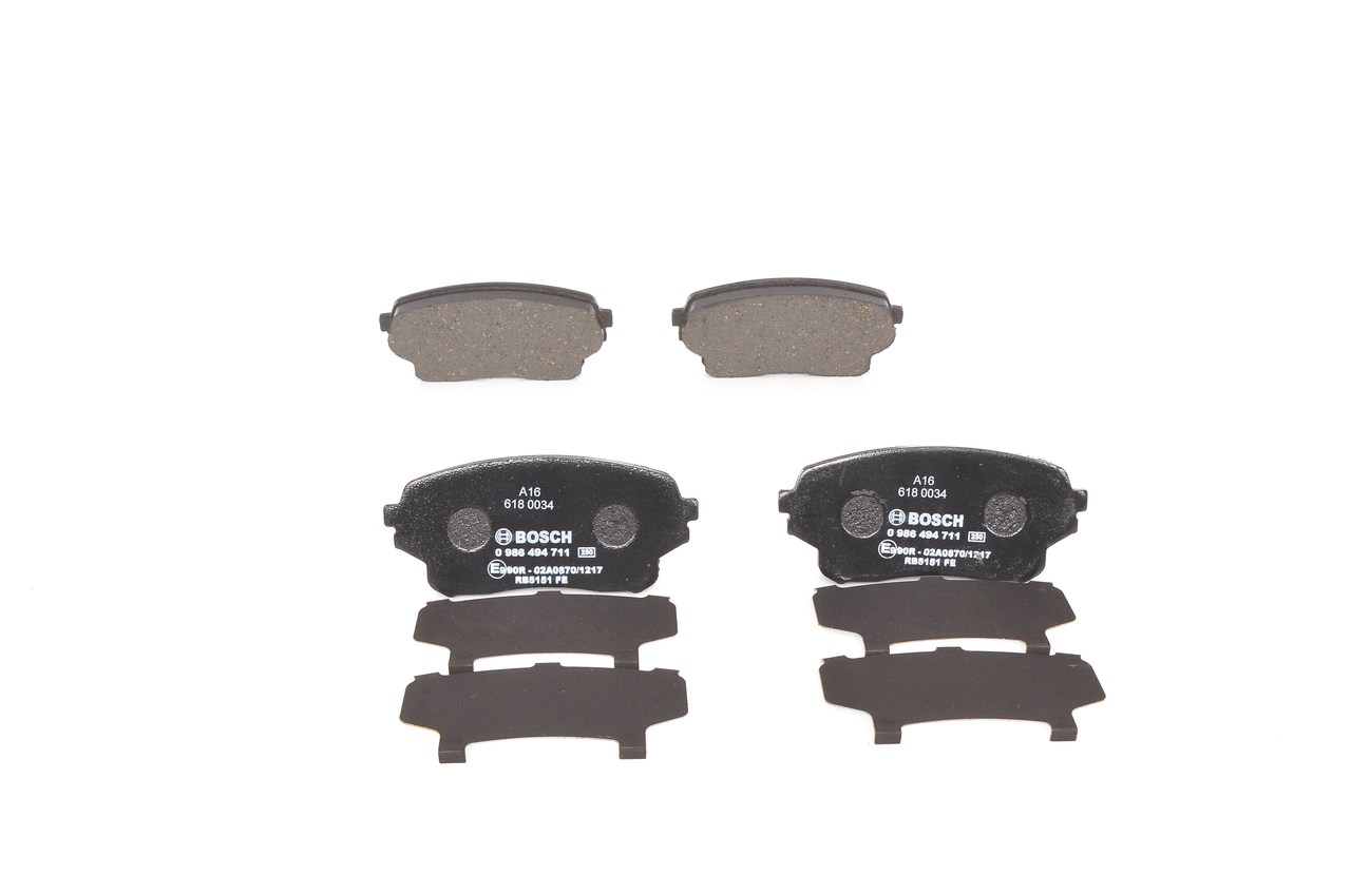 Bremsbeläge 0 986 494 711 BOSCH 5520050J01 SUZUKI, BUGATTI, BEDFORD, SATURN