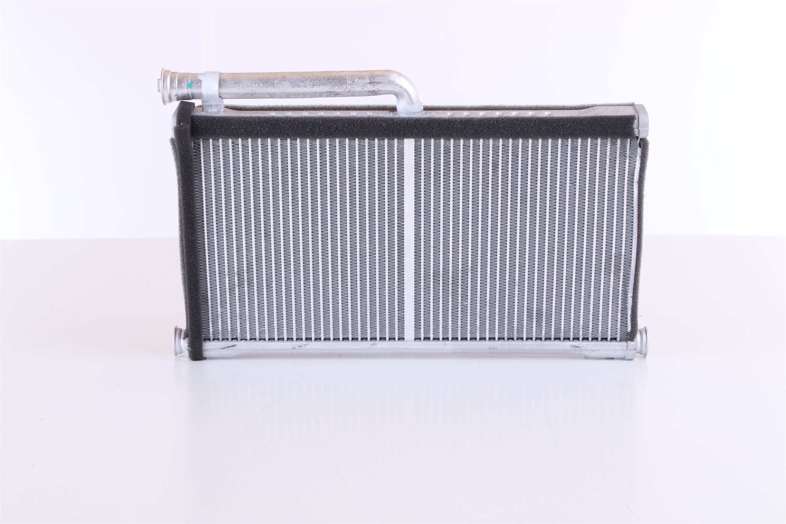 NISSENS 70233 Radiateur de chauffage