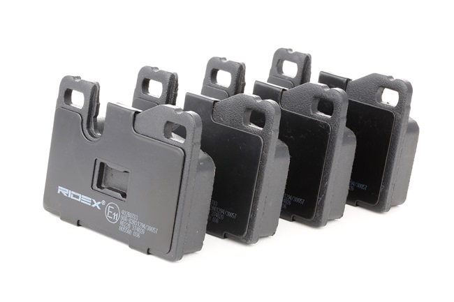 FERODO Kit Pastiglie Freno Anteriori FDB308 – Con Indicatore Usura, Per Toyota MR2, Corolla, Celica, Starlet
