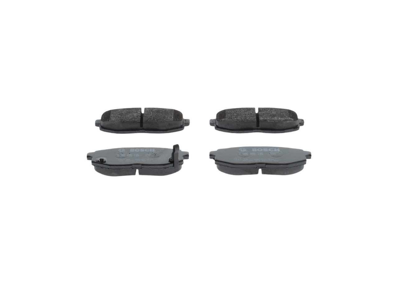 Bremsbeläge 0 986 495 135 BOSCH 26696XA011 TOYOTA, NISSAN, KIA, SUBARU, BEDFORD