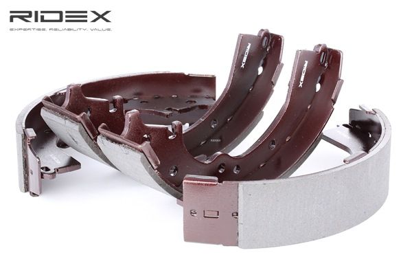 8216273 RIDEX 70B0187 Trommelrem TOYOTA HILUX 2023 prijs