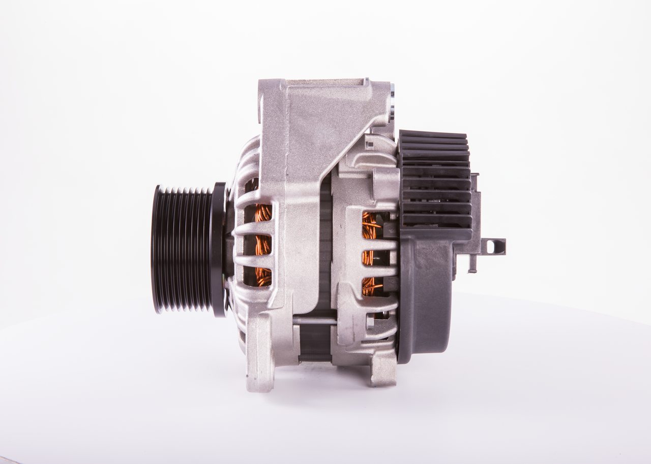 BOSCH F 000 BL0 739 Алтернатор