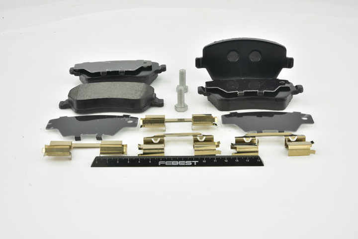 Remblokkenset FEBEST 2401-CLIF