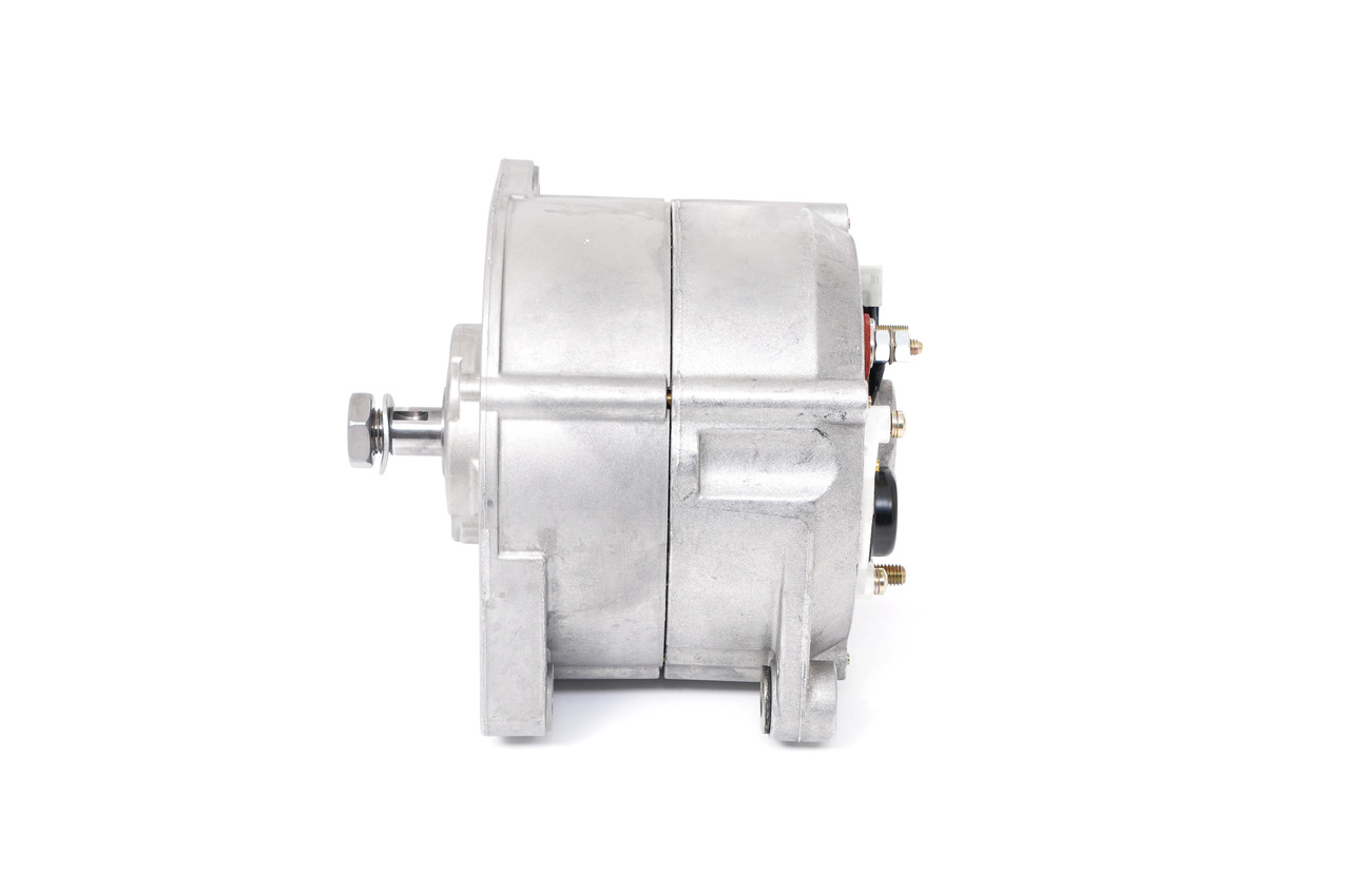 Алтернатор 1 358 638 BOSCH 6033GB3085